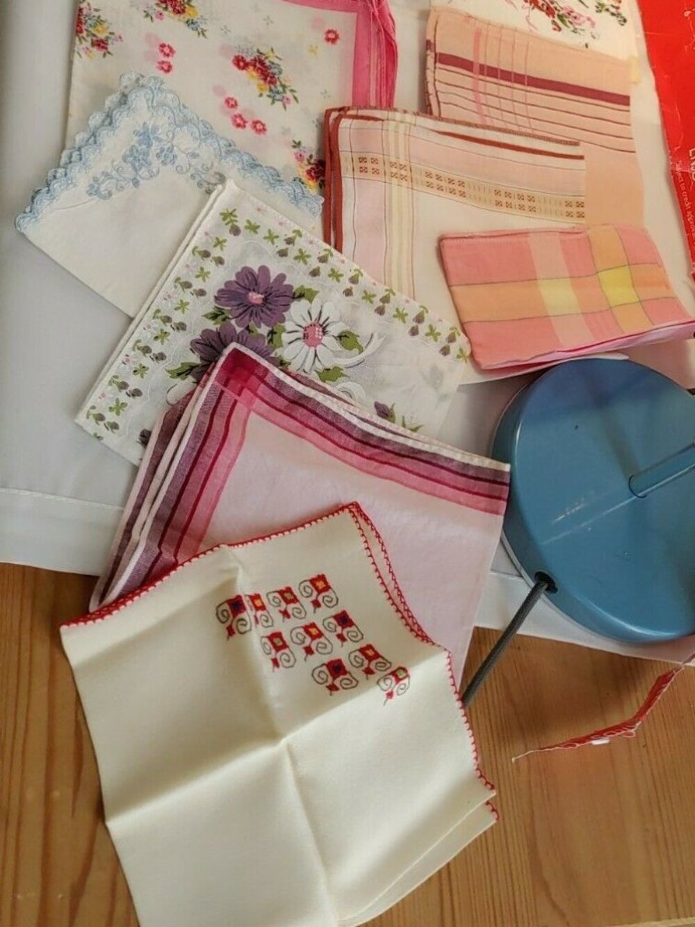NOS & EUC Ladie's Handkerchiefs Hankies 15 Floral Checkered Silk Cotton Muslin